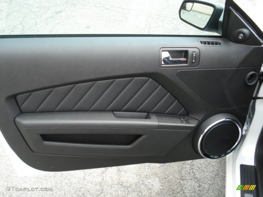2013 Ford Mustang V6 Premium Coupe Charcoal Black Door Panel Photo #64863854