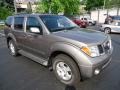 2005 Granite Metallic Nissan Pathfinder SE 4x4  photo #5