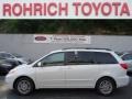 Super White 2009 Toyota Sienna XLE