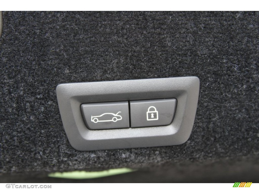 2012 Rolls-Royce Ghost Extended Wheelbase Controls Photos