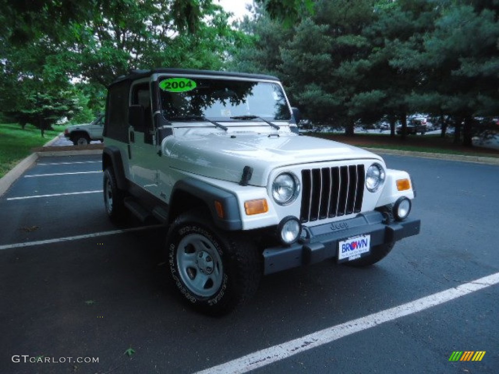 2004 Wrangler Sport 4x4 - Stone White / Dark Slate Gray photo #1