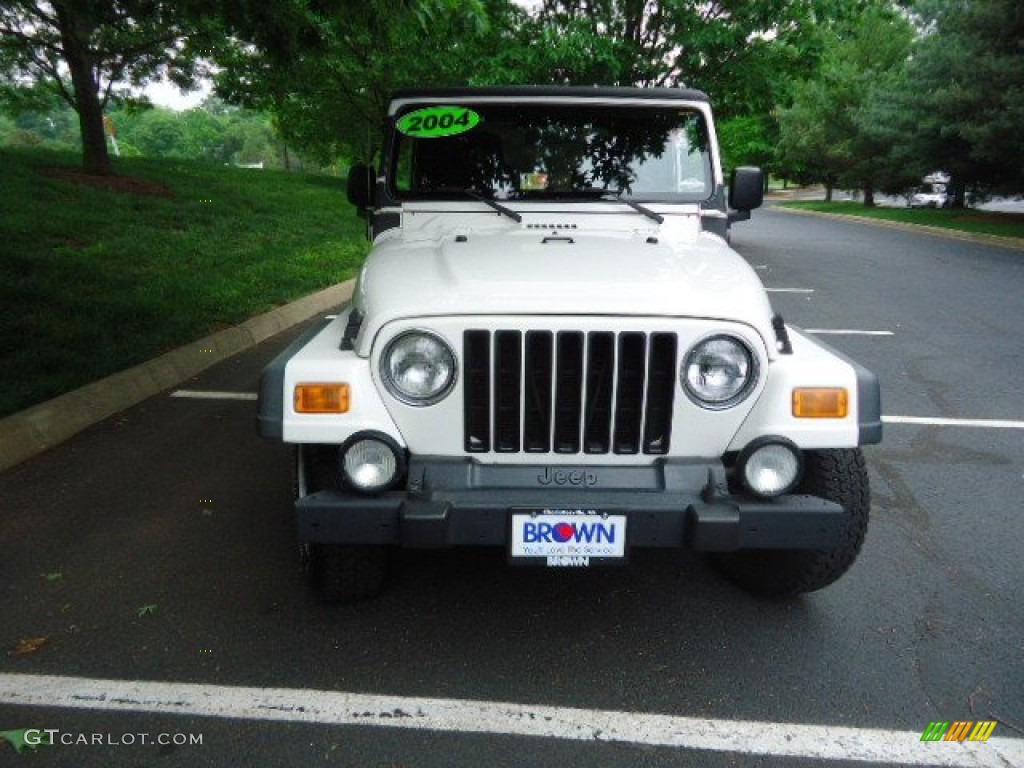 2004 Wrangler Sport 4x4 - Stone White / Dark Slate Gray photo #2