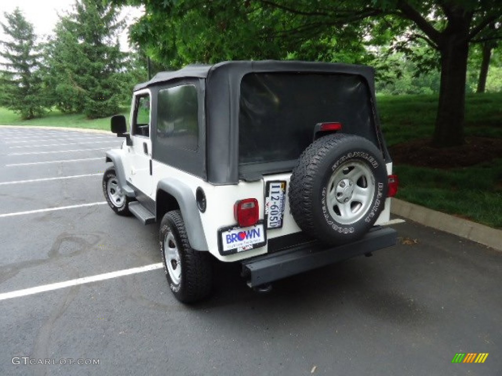 2004 Wrangler Sport 4x4 - Stone White / Dark Slate Gray photo #5