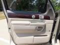 2004 Light French Silk Metallic Lincoln Aviator Luxury  photo #17