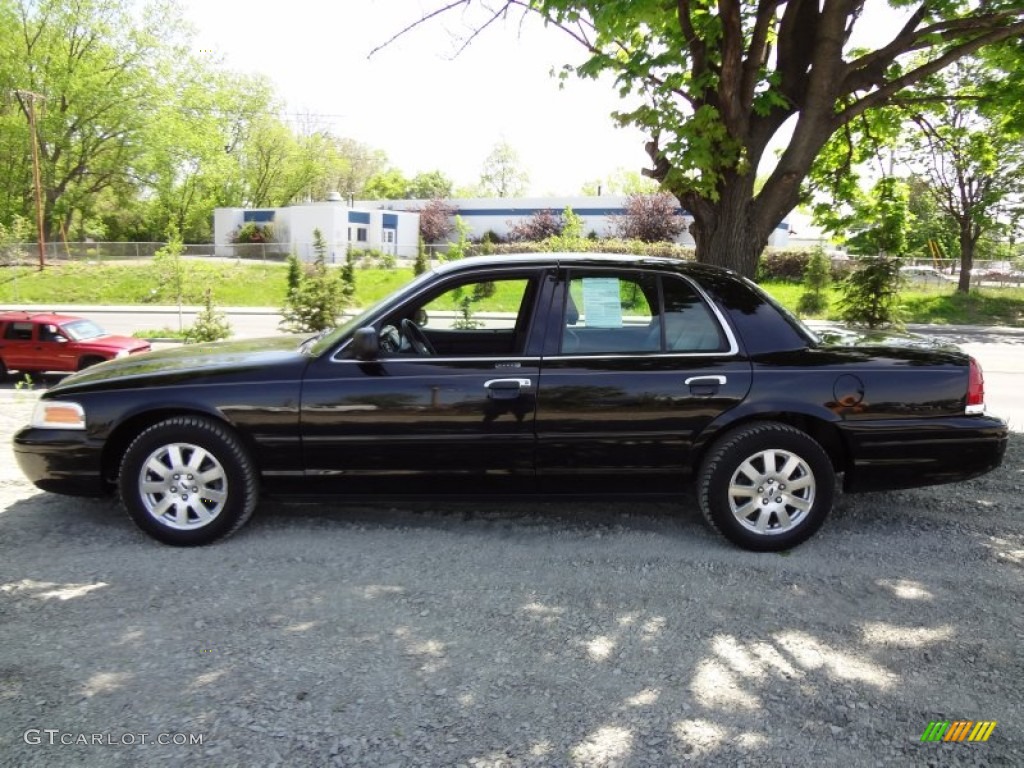 2006 Crown Victoria LX - Black / Charcoal Black photo #2