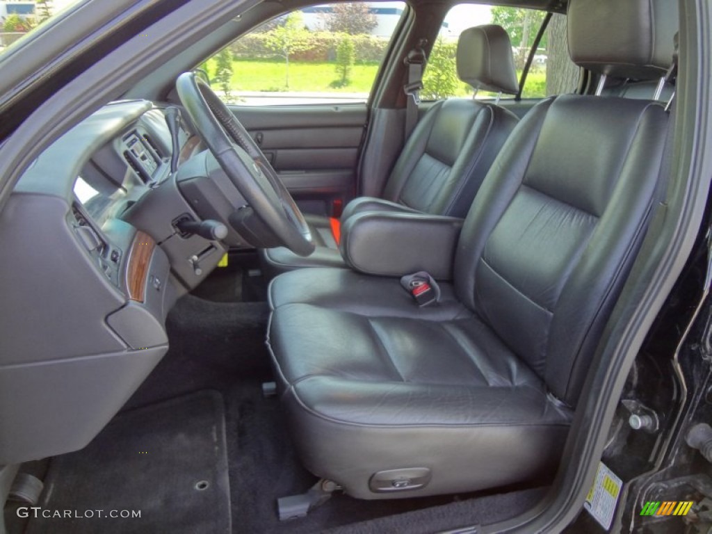 2006 Ford Crown Victoria LX Front Seat Photo #64875616
