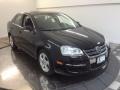 Black - Jetta SE Sedan Photo No. 2