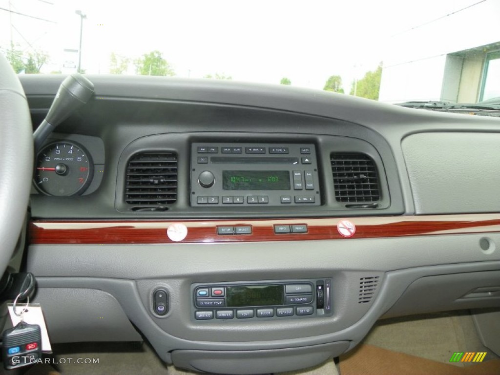 2011 Crown Victoria LX - Black / Medium Light Stone photo #17