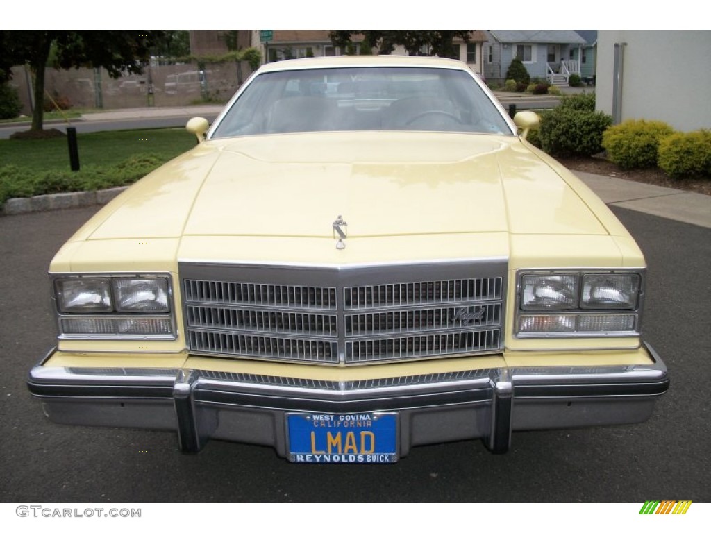 1977 Cream Yellow Buick Regal S R Coupe 64870538 Photo 2