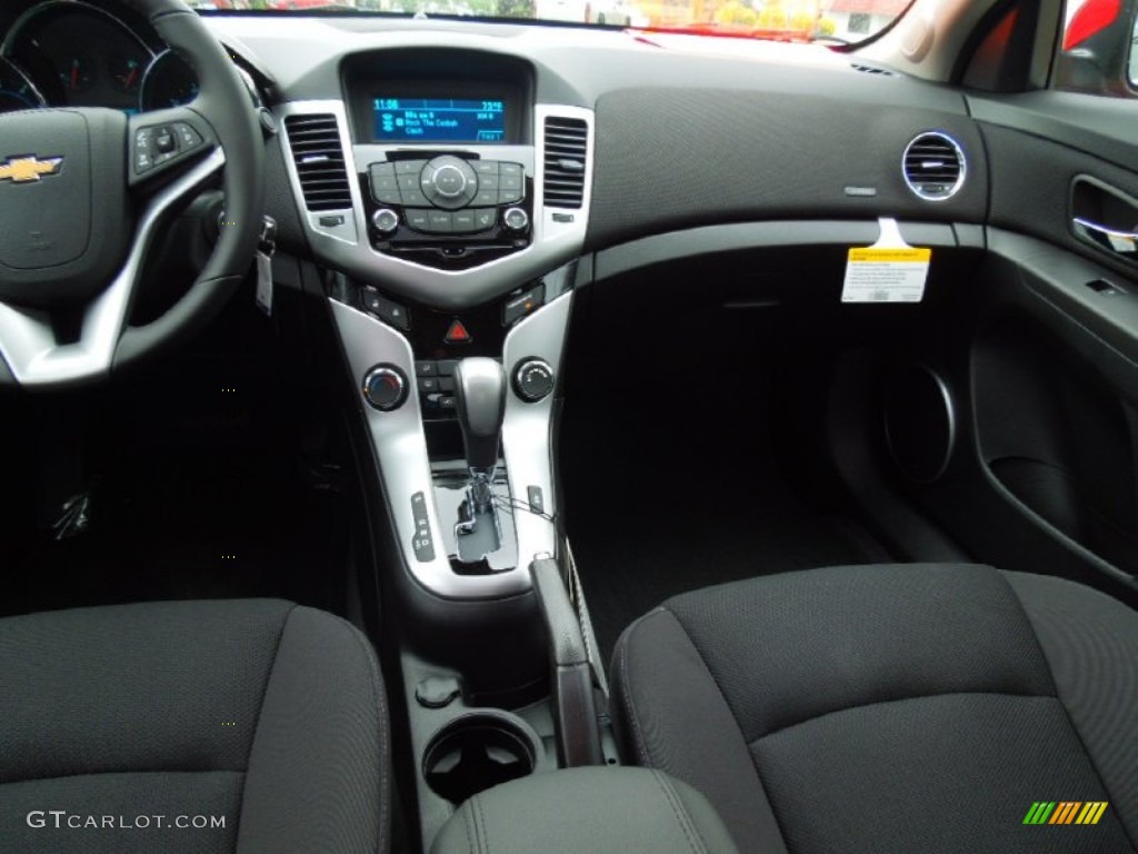 2012 Cruze LT/RS - Victory Red / Jet Black photo #18