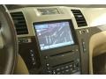 White Diamond - Escalade Luxury AWD Photo No. 17
