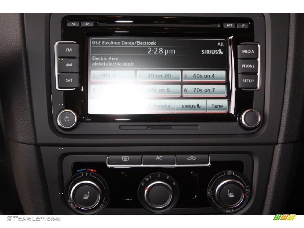2012 Golf 2 Door TDI - Reflex Silver Metallic / Titan Black photo #11