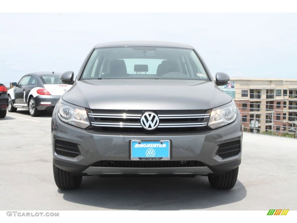 2012 Tiguan S - Pepper Gray Metallic / Black photo #2