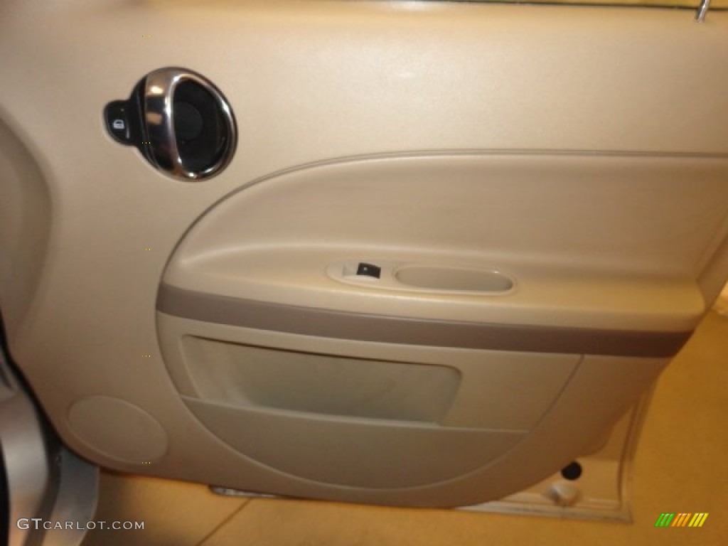 2009 HHR LS - Gold Mist Metallic / Cashmere photo #14
