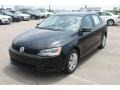 Black - Jetta SE Sedan Photo No. 3