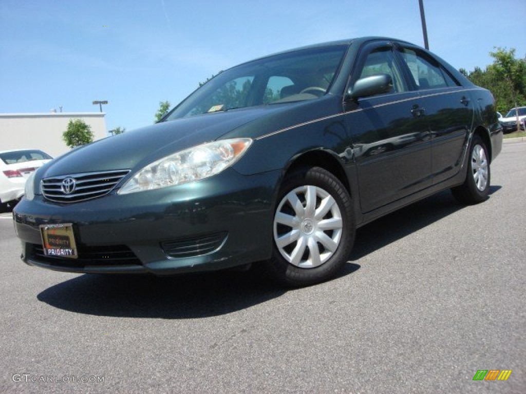 2005 Camry LE - Aspen Green Pearl / Taupe photo #1