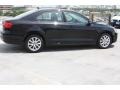 Black - Jetta SE Sedan Photo No. 8