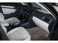 Black - Jetta SE Sedan Photo No. 11