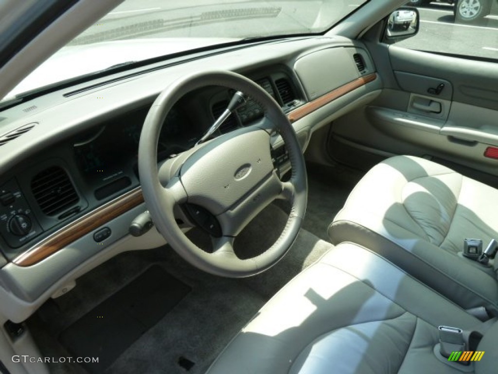 1997 Ford Crown Victoria LX Gray Steering Wheel Photo #64886576