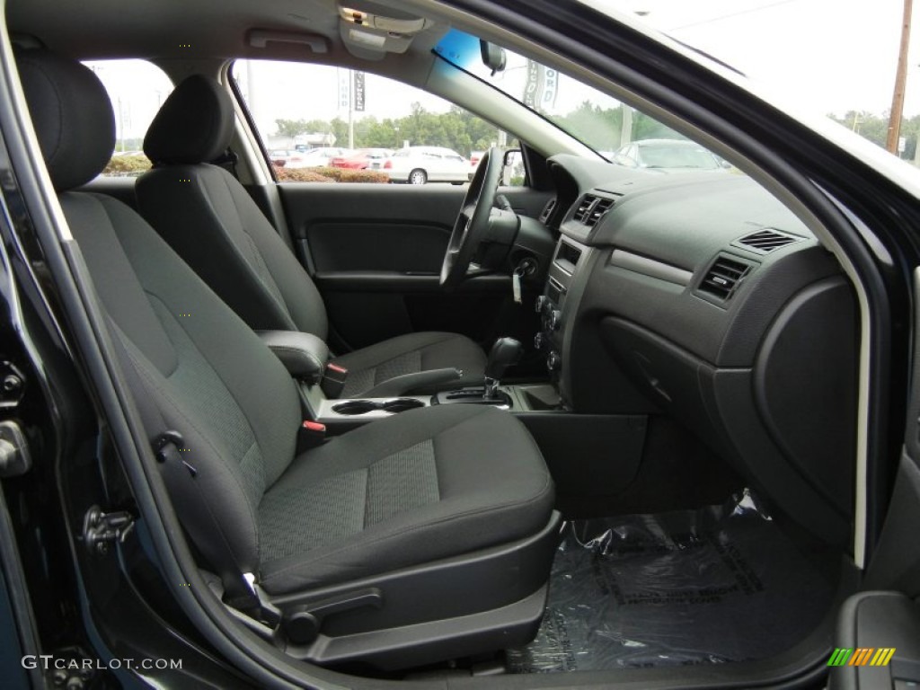 2011 Fusion SE V6 - Tuxedo Black Metallic / Charcoal Black photo #17