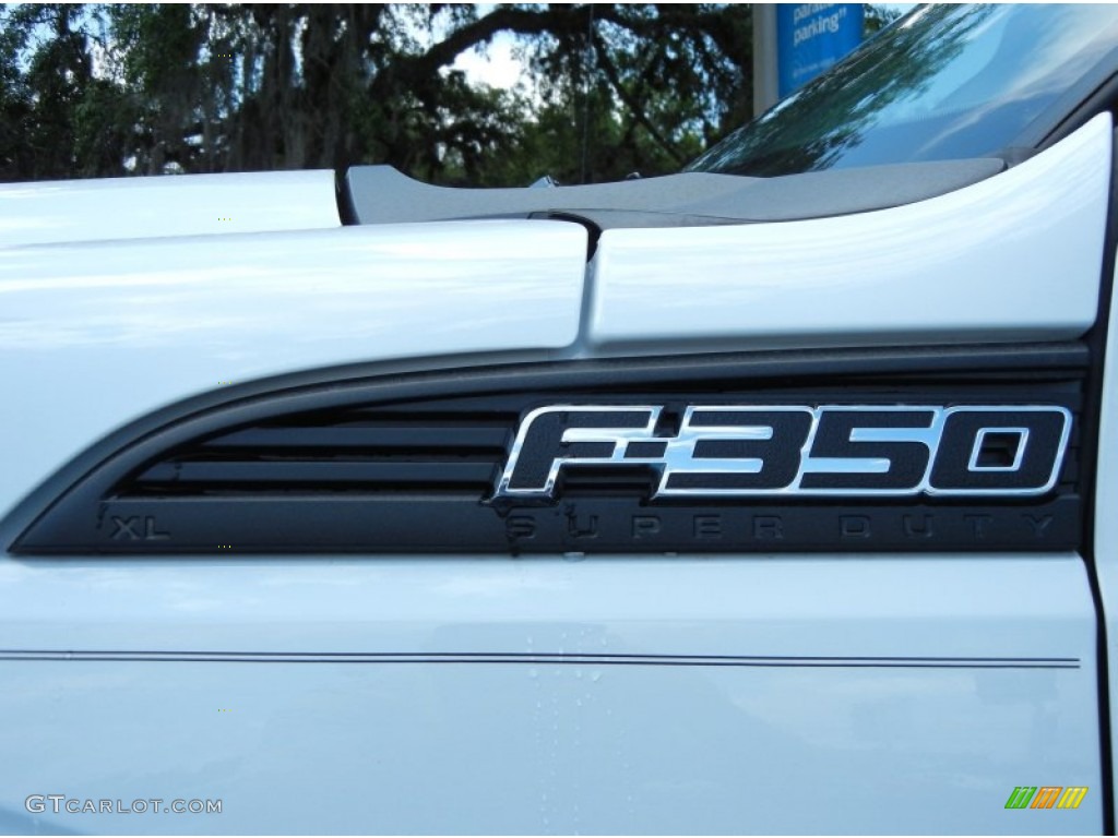2012 Ford F350 Super Duty XL Crew Cab Dually Marks and Logos Photos