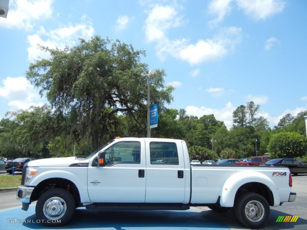 Oxford White 2012 Ford F350 Super Duty XL Crew Cab 4x4 Dually Exterior Photo #64889141