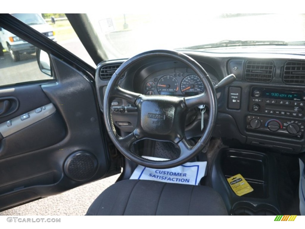 2003 Sonoma SLS Extended Cab - Onyx Black / Graphite photo #13