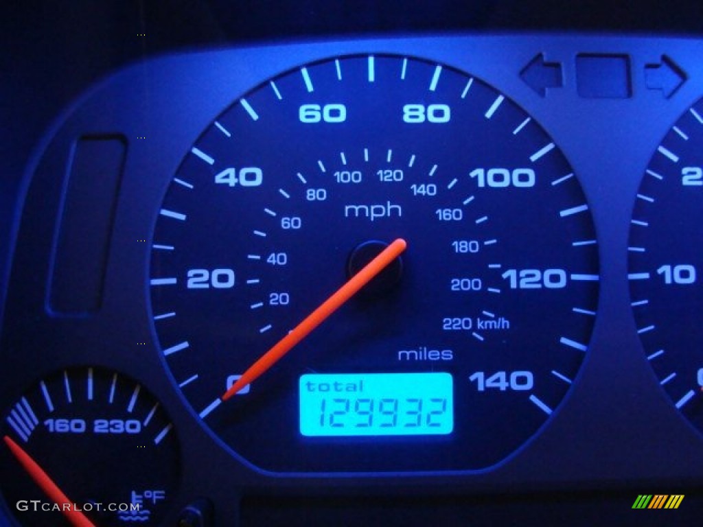 2002 Cabrio GLX - Marlin Blue Pearl / Beige photo #9