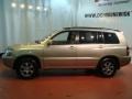 2005 Sonora Gold Pearl Toyota Highlander V6 4WD  photo #7