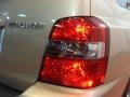 2005 Sonora Gold Pearl Toyota Highlander V6 4WD  photo #18