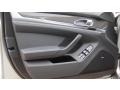 Platinum Silver Metallic - Panamera 4S Photo No. 22