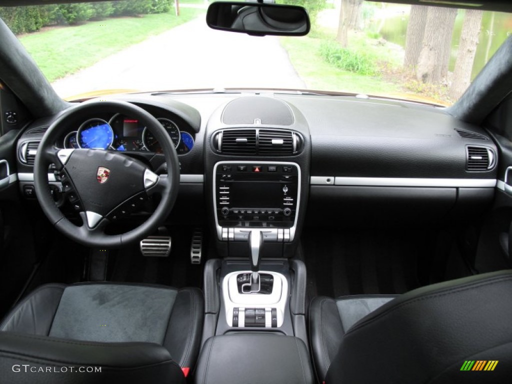 2009 Porsche Cayenne GTS Black w/Alcantara Dashboard Photo #64898171