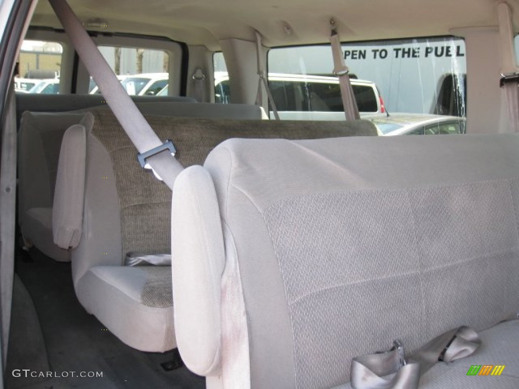 2004 Ford E Series Van E350 Super Duty XLT 15 Passenger Rear Seat Photo #64903172