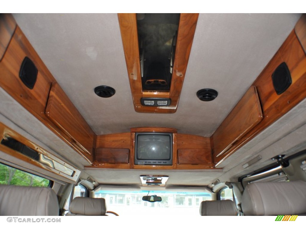 Neutral Interior 1999 GMC Savana Van G1500 Passenger Conversion Photo #64903238