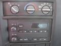 2005 GMC Savana Cutaway Pewter Interior Audio System Photo