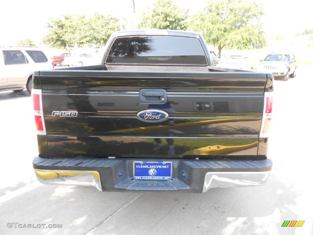 2010 F150 XLT SuperCab - Tuxedo Black / Medium Stone photo #6