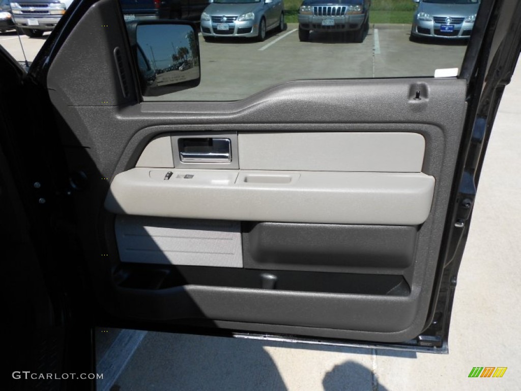 2010 F150 XLT SuperCab - Tuxedo Black / Medium Stone photo #15