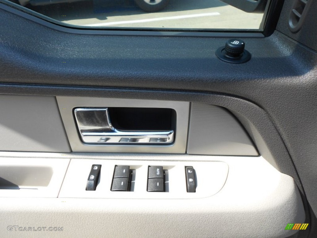 2010 F150 XLT SuperCab - Tuxedo Black / Medium Stone photo #24