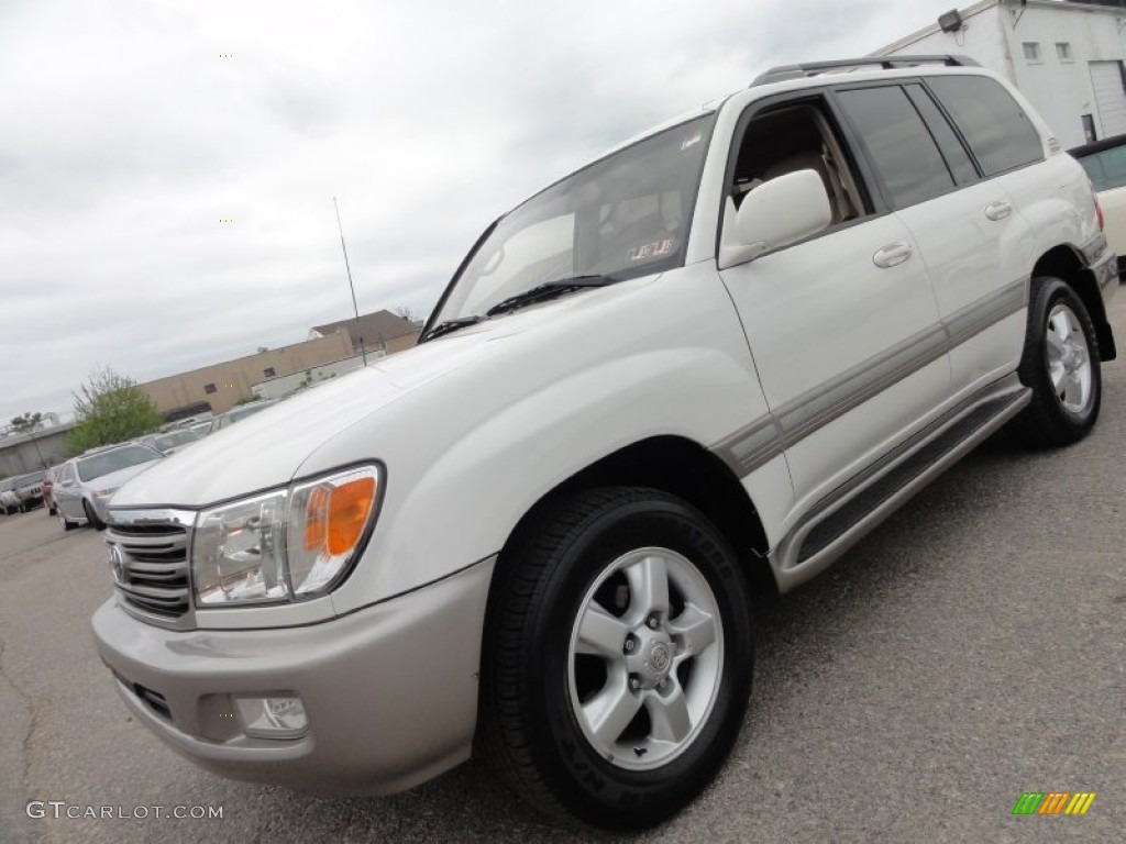 2003 Land Cruiser  - Natural White / Ivory photo #3