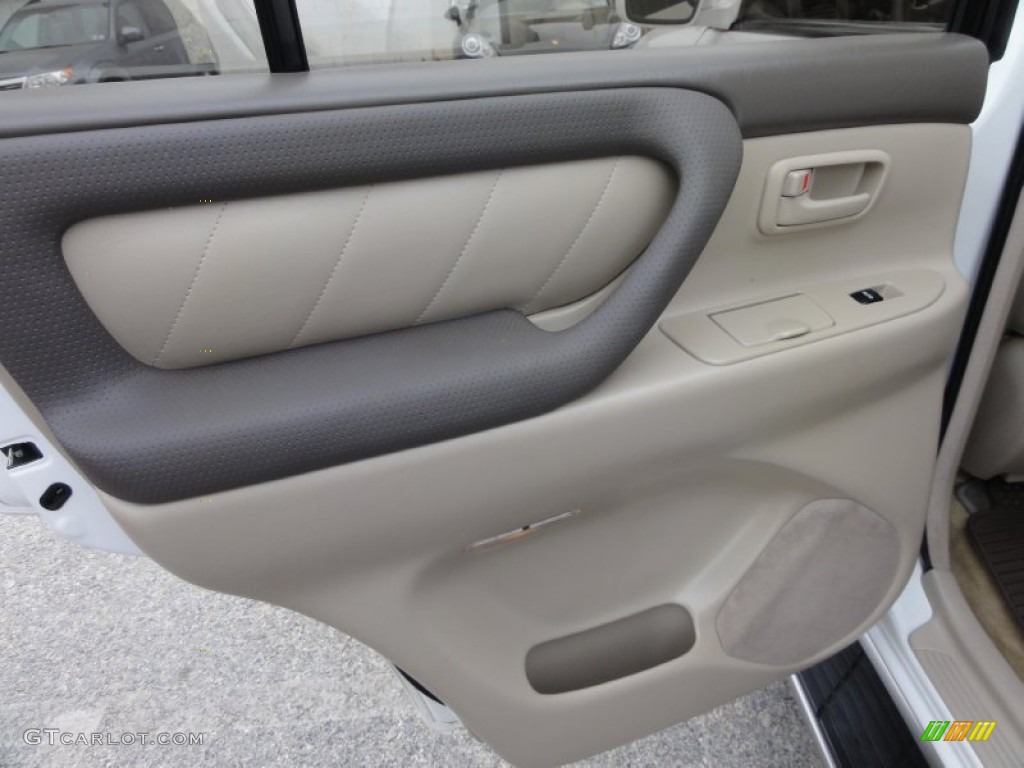 2003 Land Cruiser  - Natural White / Ivory photo #25