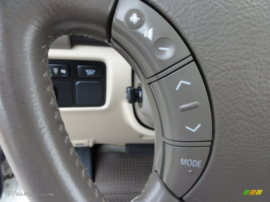 2003 Land Cruiser  - Natural White / Ivory photo #46