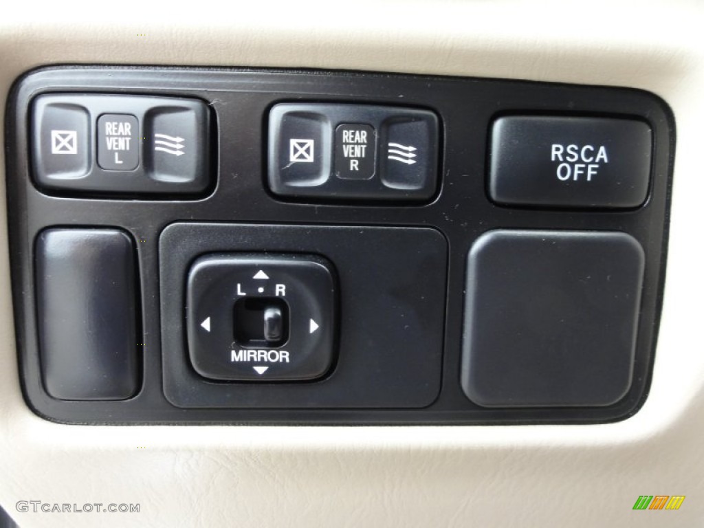 2003 Land Cruiser  - Natural White / Ivory photo #48