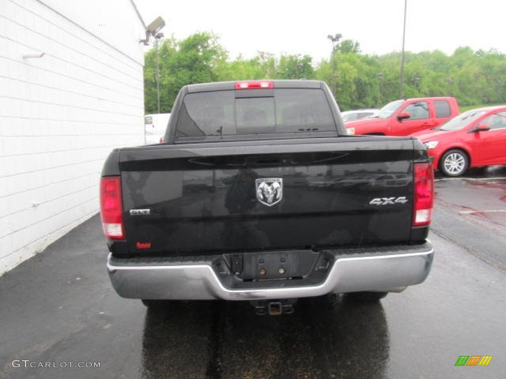 2009 Ram 1500 SLT Crew Cab 4x4 - Brilliant Black Crystal Pearl / Dark Slate/Medium Graystone photo #4