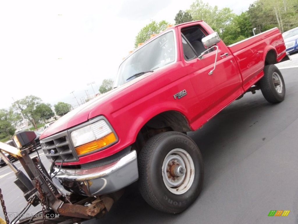 1995 F350 XL Regular Cab 4x4 Plow Truck - Ultra Red / Grey photo #3