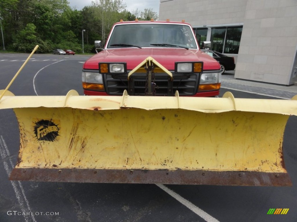 1995 F350 XL Regular Cab 4x4 Plow Truck - Ultra Red / Grey photo #4