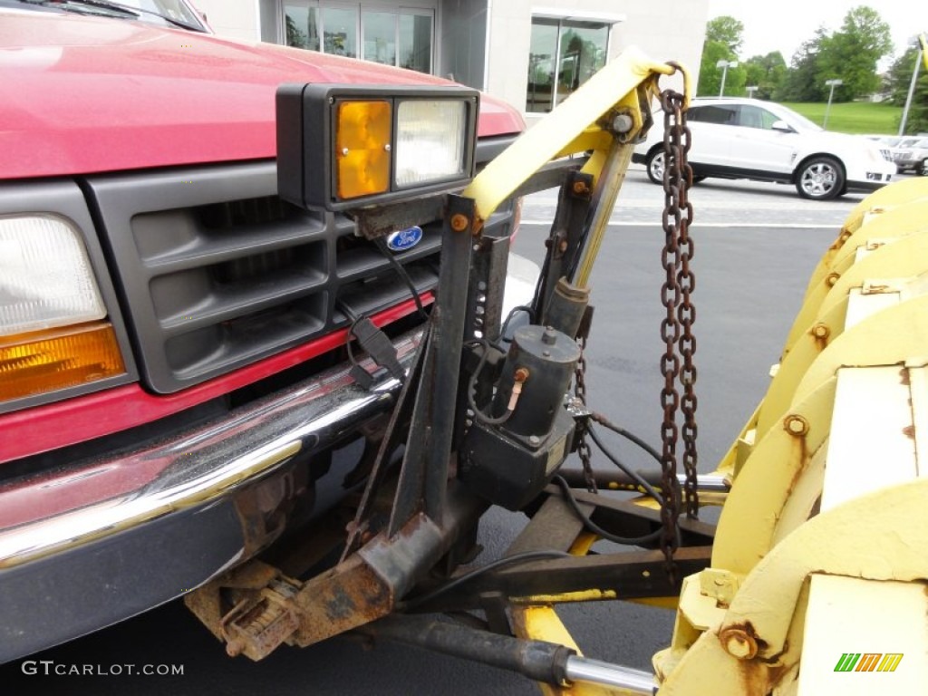 1995 F350 XL Regular Cab 4x4 Plow Truck - Ultra Red / Grey photo #21