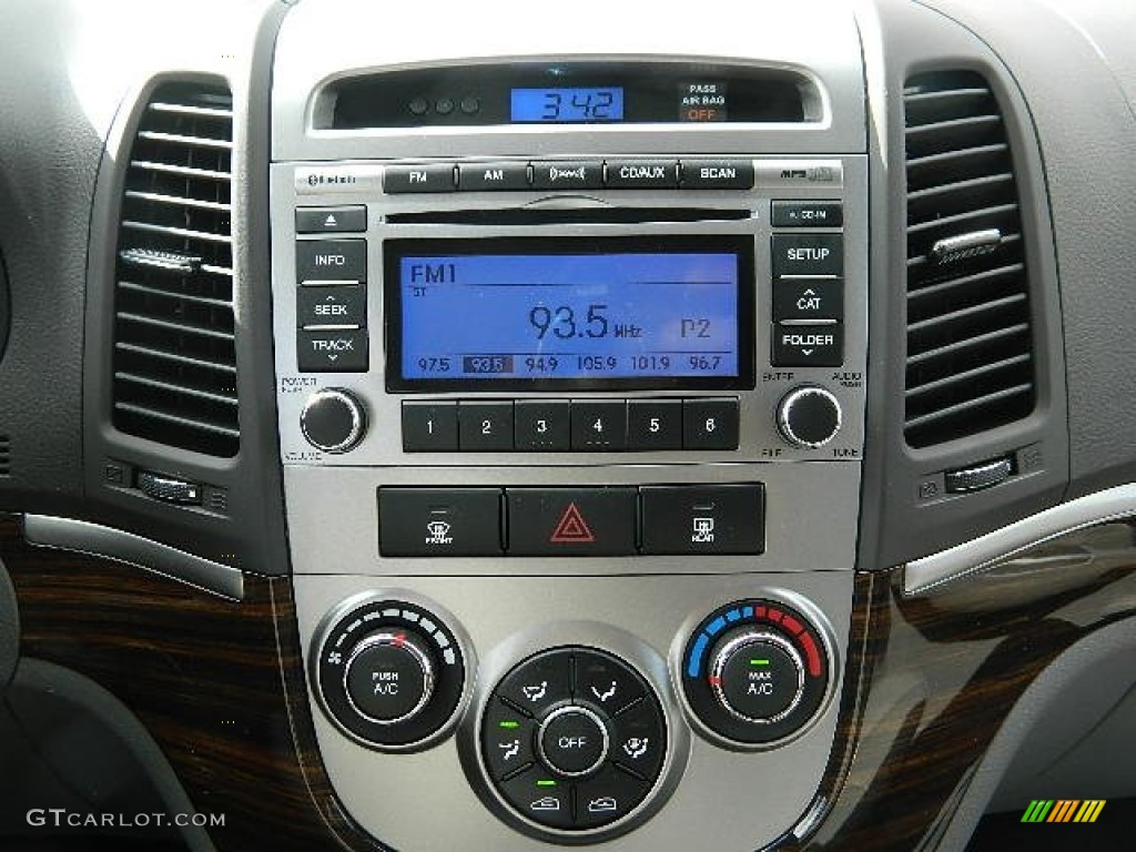 2011 Hyundai Santa Fe GLS Controls Photo #64913751