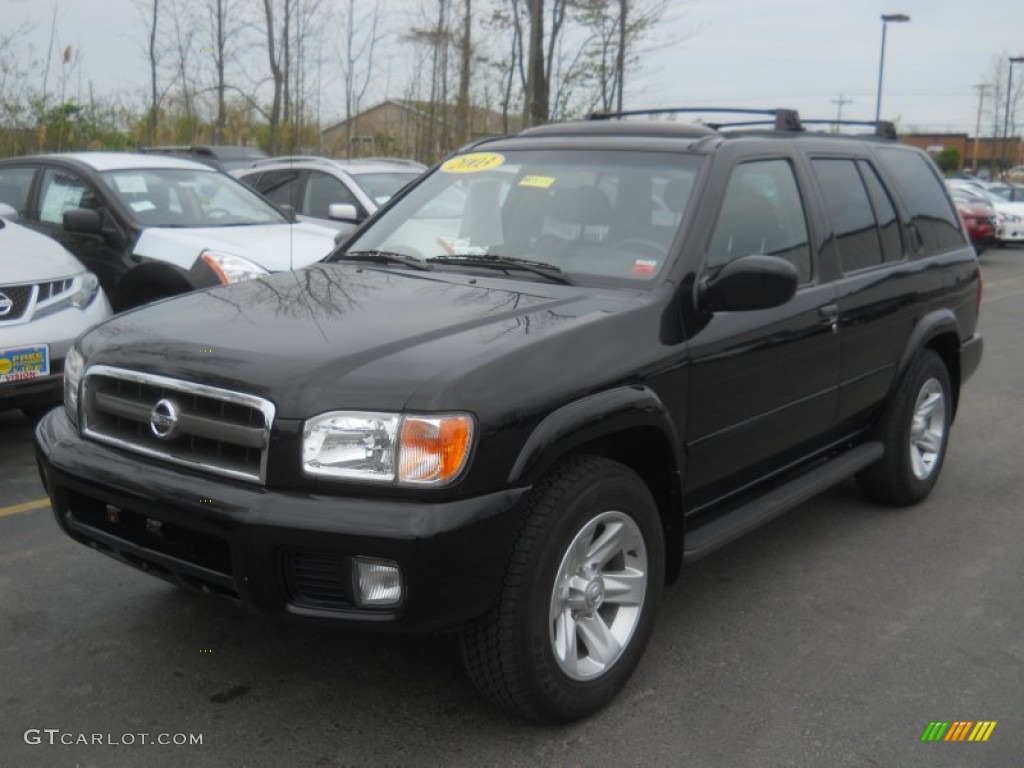 2003 Pathfinder LE 4x4 - Super Black / Charcoal photo #1