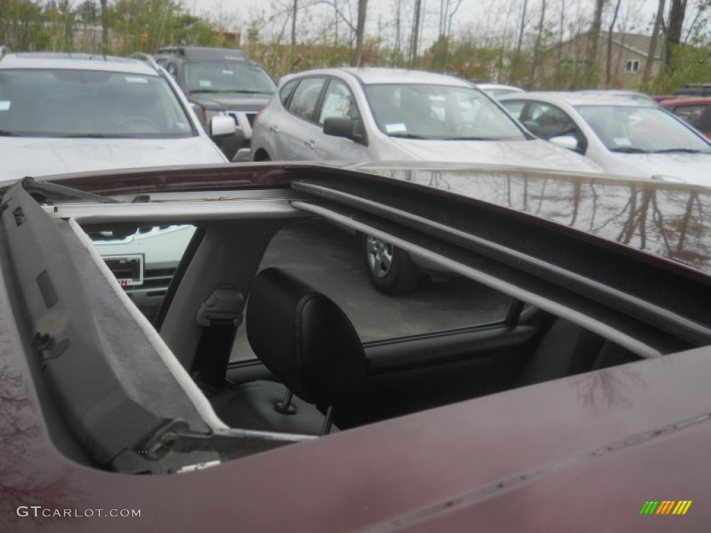 2003 Maxima SE - Merlot Red / Black photo #12