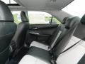 Super White - Camry SE Photo No. 11